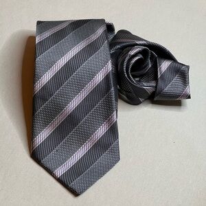 Dior Grey with Pink Strip Accent Silk Tie Y2K 90's Wedding Casual Office